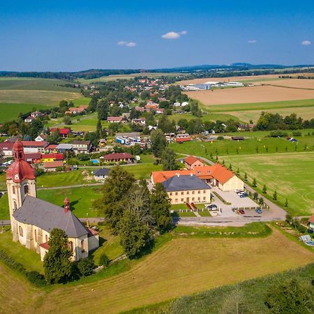 Penzion Na Fare Dubenec Kültér fotó