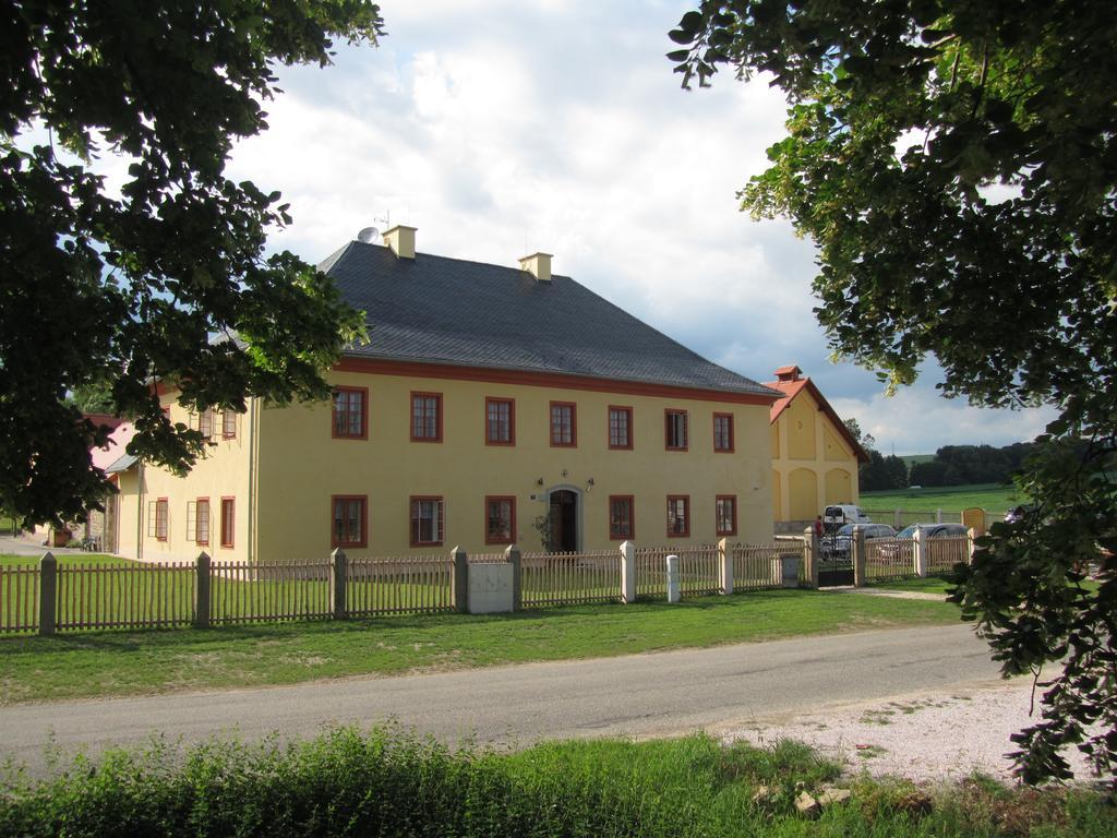 Penzion Na Fare Dubenec Kültér fotó